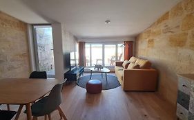En Haut De La Tour, Libourne Hypercentre, Netflix, Clim